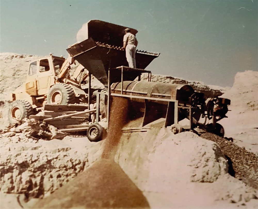 1976 Karakaya Kum Ocağı ve Eleme Tesisi Tarihi Arşiv Fotoğrafı